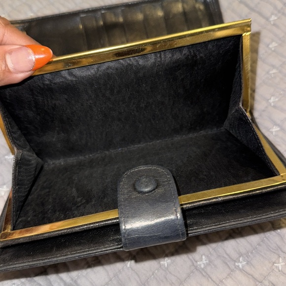 Chanel CC Wallet Large in black Lambskin Leather - Picture 3 of 5